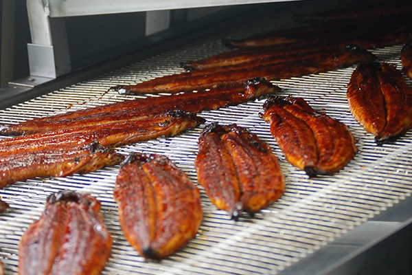 焼きたての旨味を逃さない急速冷凍設備